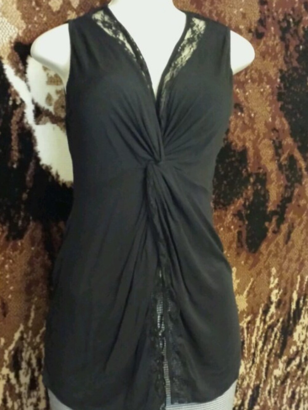 Venus Lace Twist Top